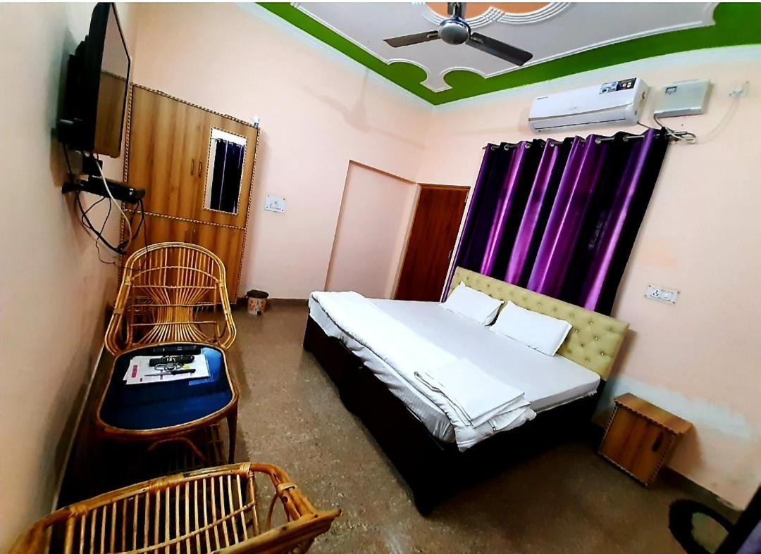 Nandini Homestay Dehradun Extérieur photo