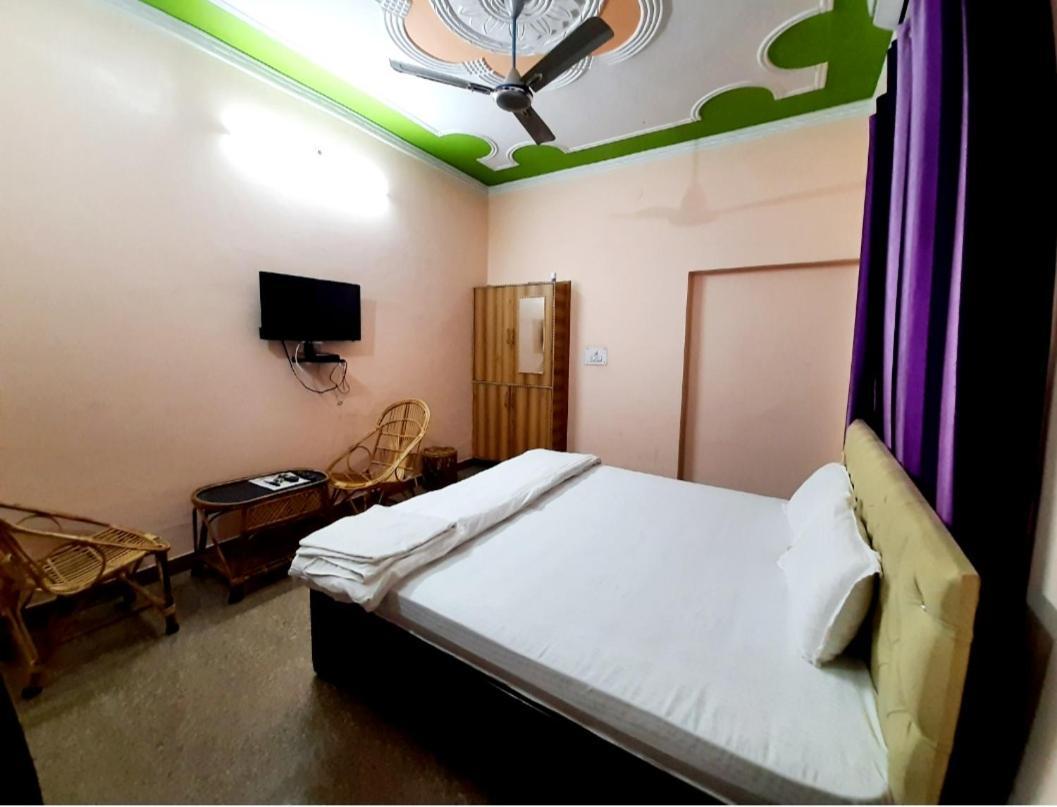 Nandini Homestay Dehradun Extérieur photo