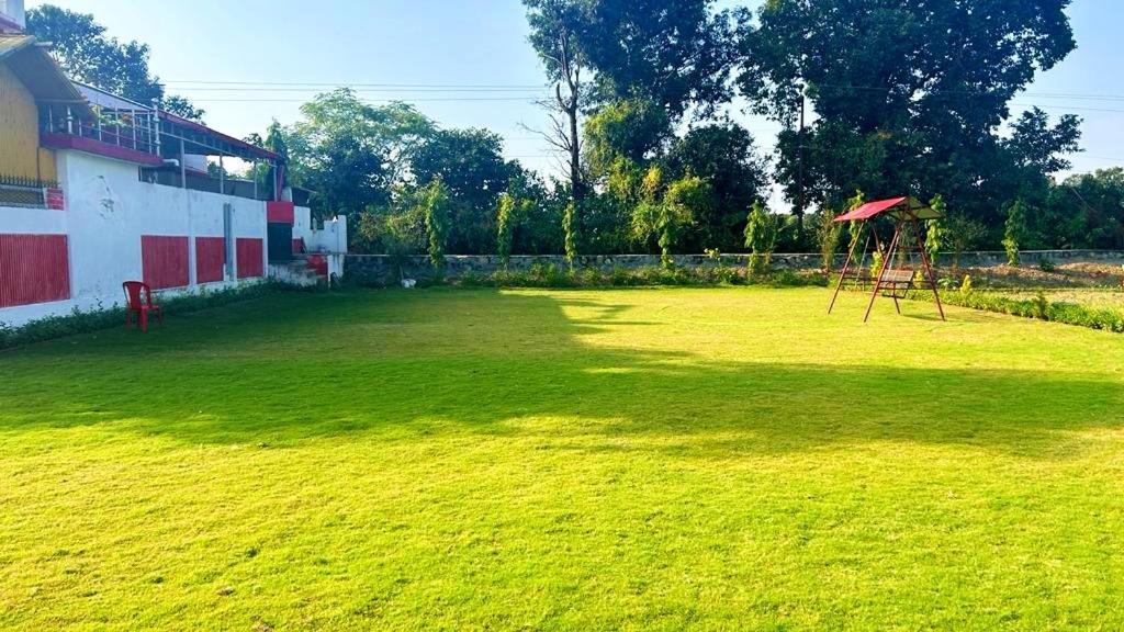 Nandini Homestay Dehradun Extérieur photo